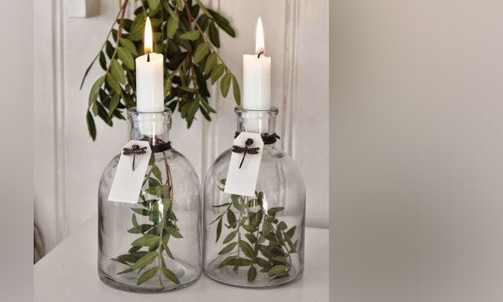 Decoración de botellas como portavelas Decoración con botellas personalizadas como portavelas