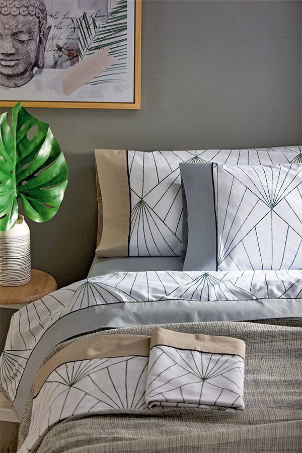 ¿Decorar una habitación de matrimonio pequeña y moderna? En este post te contamos cómo lograrlo decorar habitacion matrimonio pequeña moderna