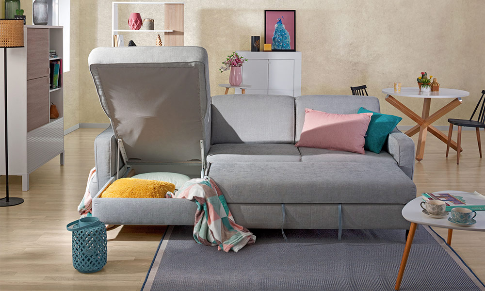 El sofá chaise longue, cama y almacenamiento es perfecto para salones de pequeñas dimensiones decoracion pisos pequeños