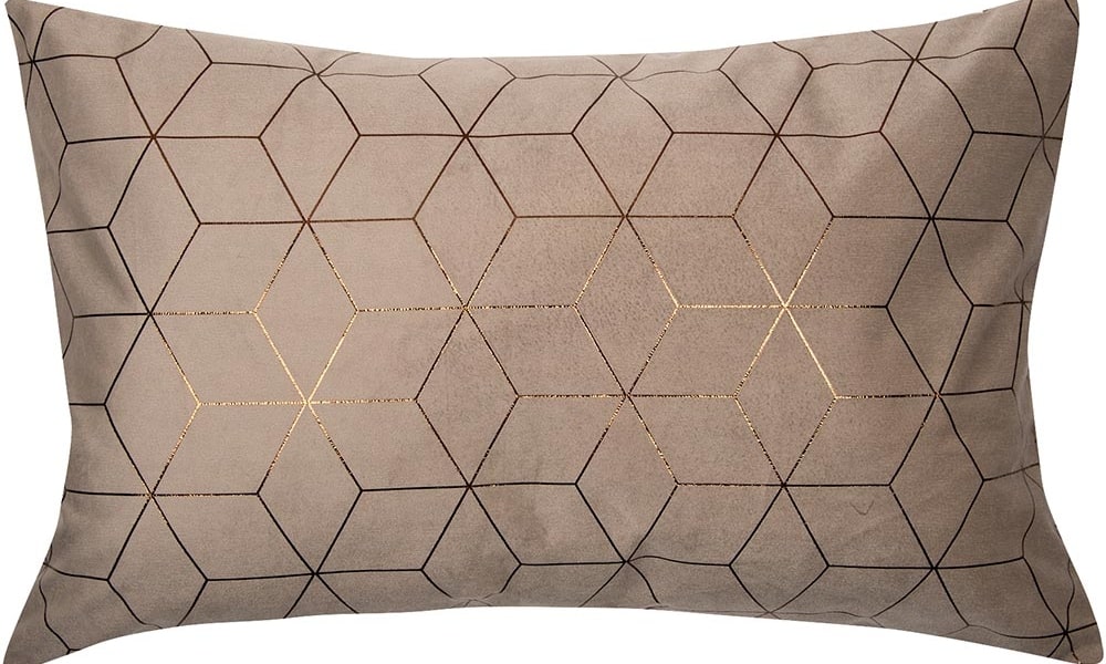 Surtido cojín ANTELINA, lleno de suavidad y disponible en beige, blanco y gris. ¡Todos combinables con tu sofá beige! mejor cojin con líneas doradas sofa beige