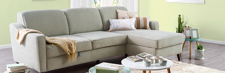 combinar sofás de distinto color