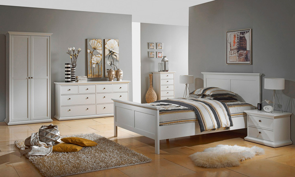 Logra paz y descanso con la colección de dormitorio PARIS cómo orientar la cama