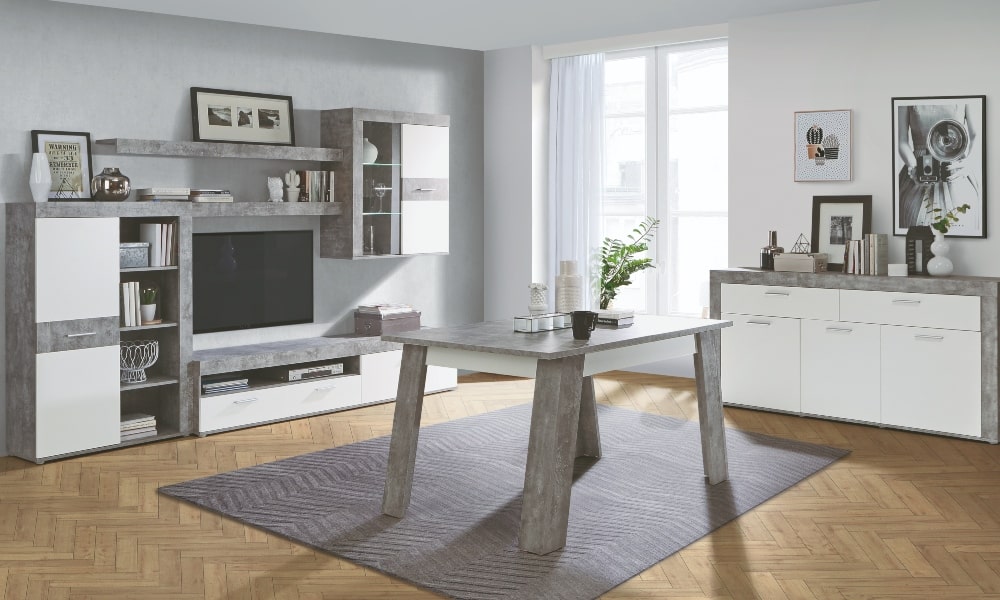 Luz indirecta salon grande con mobiliario blanco
