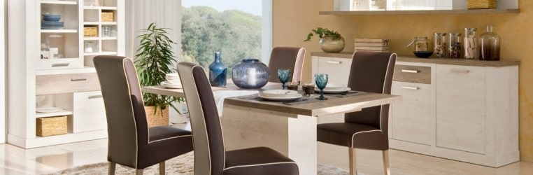 mueble blanco y madera oscura